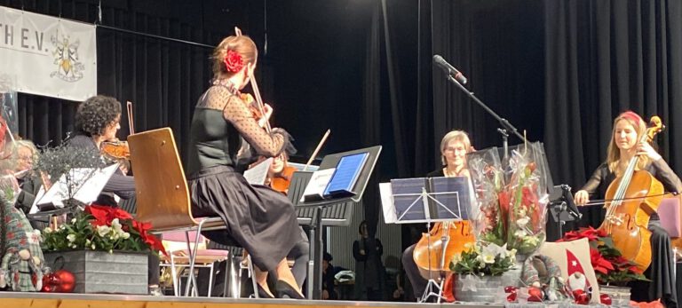 Mehr über den Artikel erfahren Weihnachtskonzert der Musikschule Kandel-Wörth